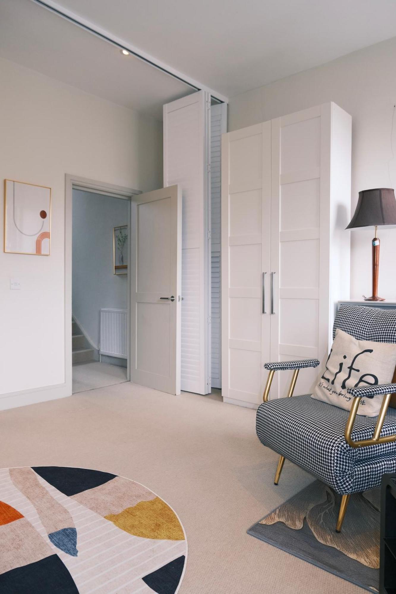 Appartement Spacious Duplex Flat West For Families & Groups *